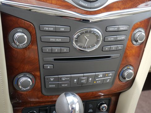 Used 2017 INFINITI QX80 4WD w/ Deluxe Technology Package image 47