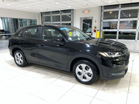 Certified 2024 Honda HR-V LX image 1