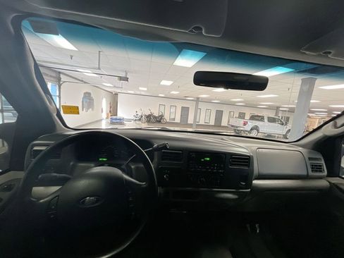 Used 2004 Ford F350 image 15
