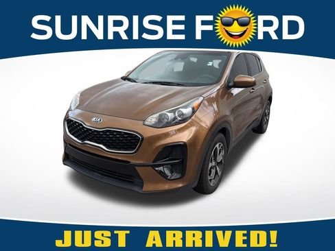 Used 2020 Kia Sportage LX FWD image 1