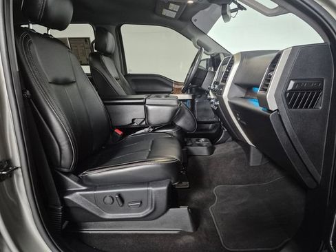 Used 2019 Ford F150 Lariat w/ Equipment Group 501A Mid AWD/4WD image 32