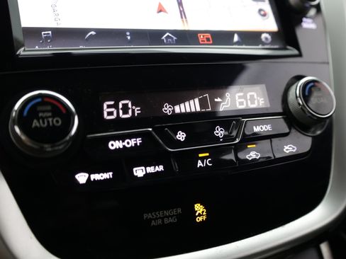 Used 2018 Nissan Murano SV FWD image 22