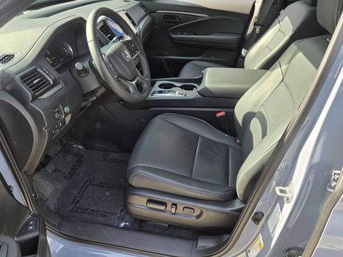 Used 2024 Honda Passport EX-L image 9