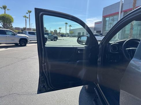 Certified 2023 Toyota Tacoma TRD Off-Road w/ Black Out Package (TMS) image 11
