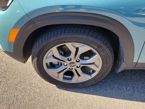 Certified 2024 Kia Seltos S AWD/4WD image 37