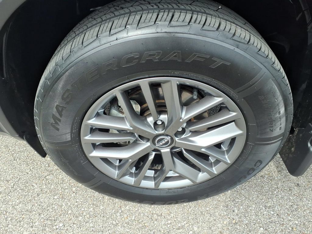 Used 2022 Nissan Rogue S AWD/4WD image 5