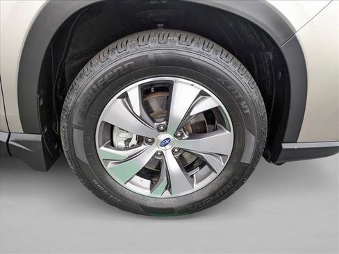 Used 2020 Subaru Ascent Premium w/ Convenience Package image 22