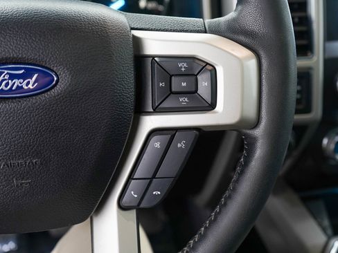 Used 2019 Ford F150 Lariat w/ Equipment Group 502A Luxury AWD/4WD image 24