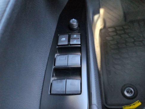 Used 2026 Toyota Camry LE w/ Convenience Package FWD image 22