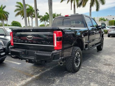 Used 2023 Ford F250 XLT w/ Black Appearance Package AWD/4WD image 3