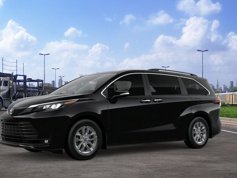New 2026 Toyota Sienna XLE AWD/4WD image 2