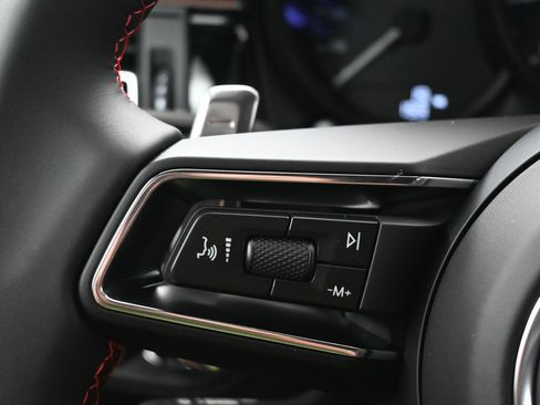 New 2026 Porsche Macan AWD/4WD image 19