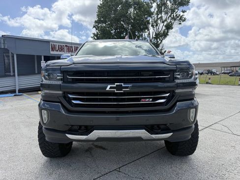 Used 2017 Chevrolet Silverado 1500 LTZ Z71 w/ LTZ Plus Package AWD/4WD image 9