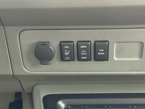 Used 2013 Nissan NV 3500 SL w/ Technology Pkg image 35