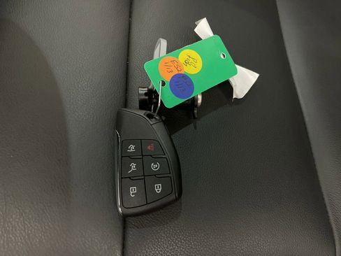 Used 2023 Chevrolet Tahoe Z71 w/ Luxury Package image 29