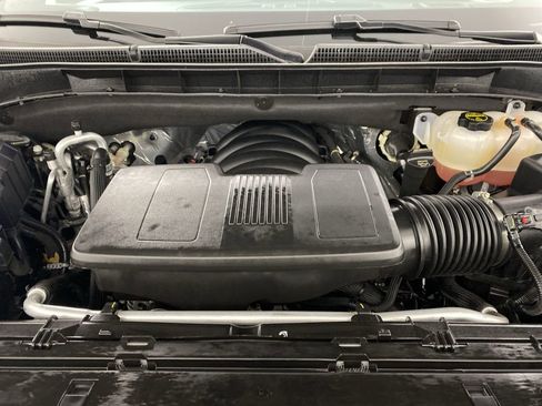 Used 2024 GMC Yukon AT4 image 32