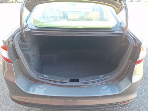 Used 2014 Ford Fusion SE w/ Equipment Group 502A image 23