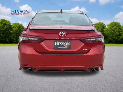 Used 2021 Toyota Camry XSE image 6