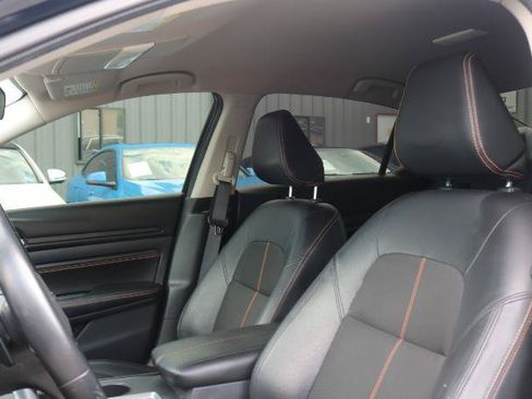 Used 2019 Nissan Altima 2.5 SR FWD image 8