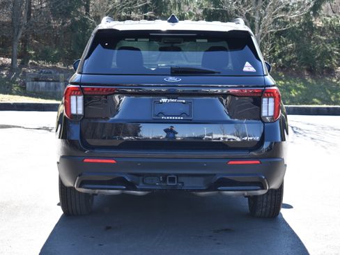 Used 2025 Ford Explorer ST-Line AWD/4WD image 30