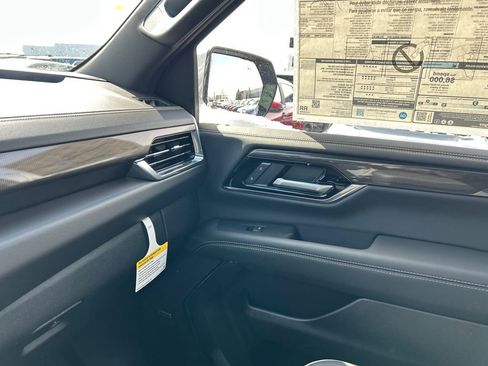 New 2026 GMC Yukon Elevation w/ Elevation Premium Package image 30