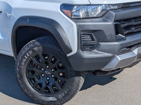 Used 2025 Chevrolet Colorado Trail Boss image 10