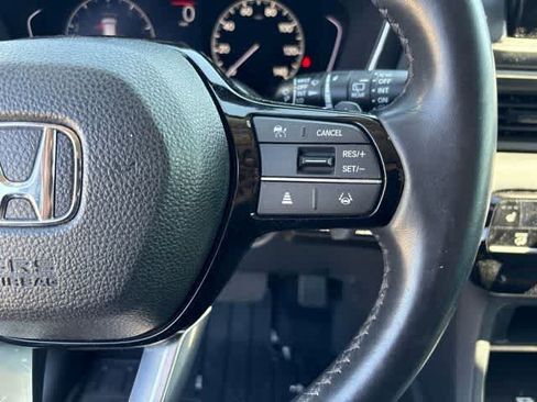 Used 2025 Honda Pilot EX-L image 13
