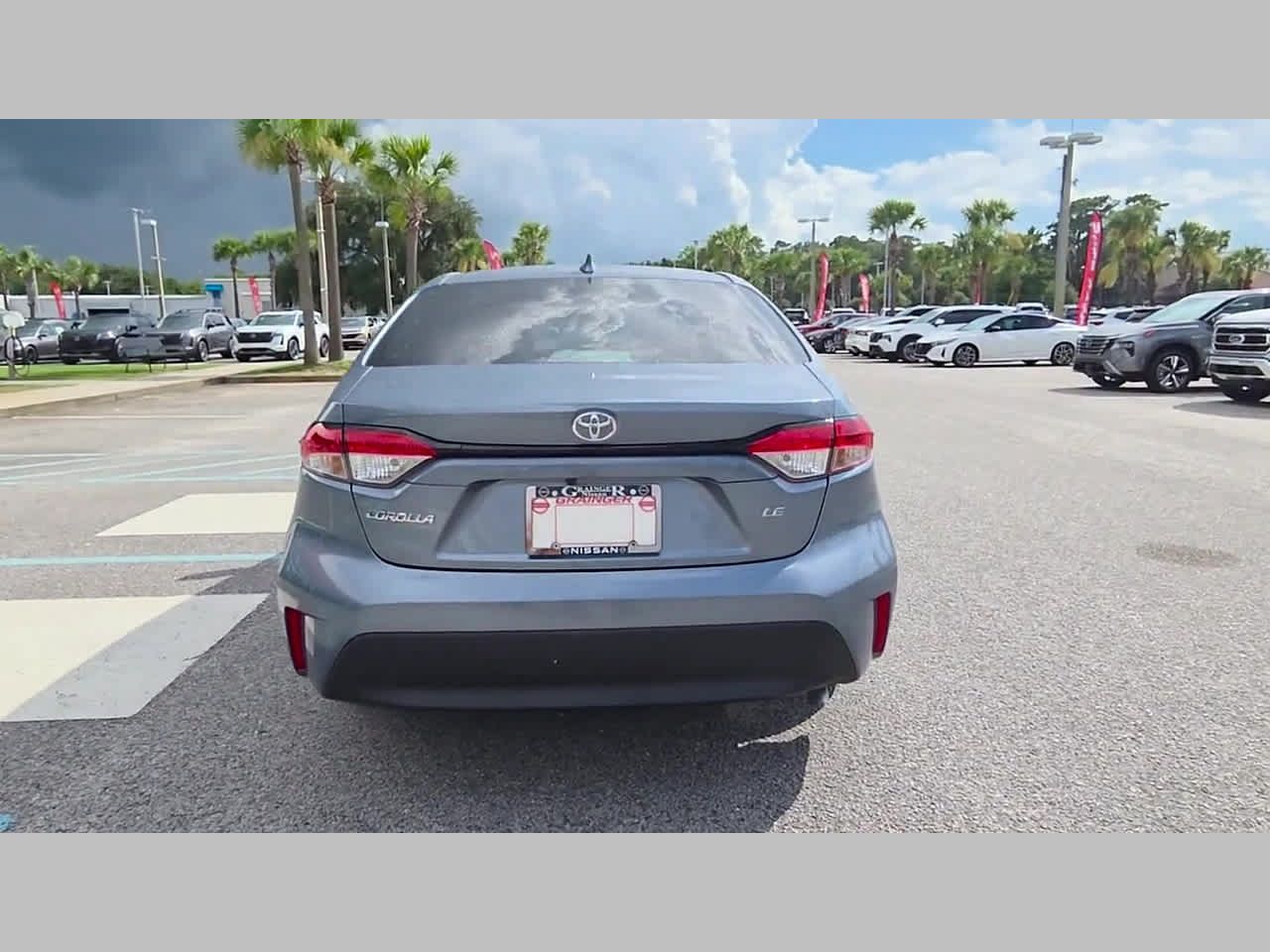 Used 2025 Toyota Corolla LE FWD image 32