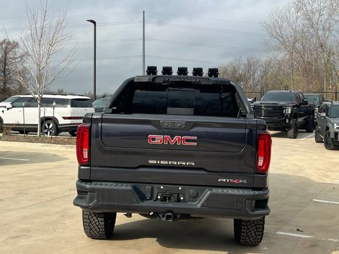 Used 2022 GMC Sierra 1500 AT4X image 11
