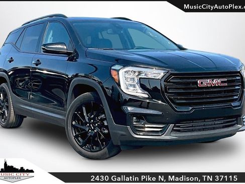 Used 2023 GMC Terrain SLT w/ Elevation Edition FWD image 1