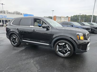 Used 2024 Kia Telluride S w/ S Sunroof Package