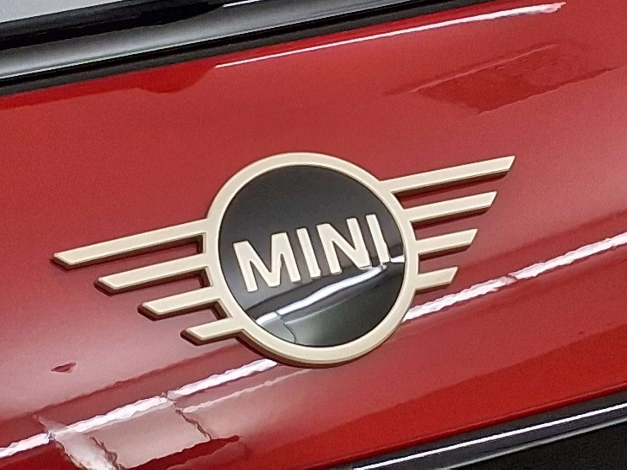 New 2026 MINI Cooper 2-Door Hardtop FWD image 19