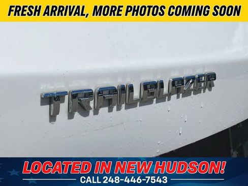 Used 2024 Chevrolet TrailBlazer LT w/ Driver Confidence Package FWD image 12