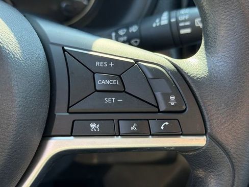 Used 2021 Nissan Kicks SV image 25