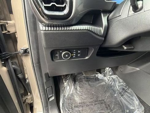 Used 2025 Ford Ranger XLT w/ Equipment Group 301A High image 31