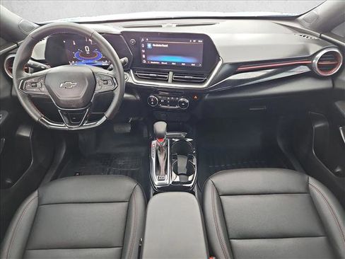 Used 2025 Chevrolet Trax RS w/ Driver Confidence Package FWD image 18