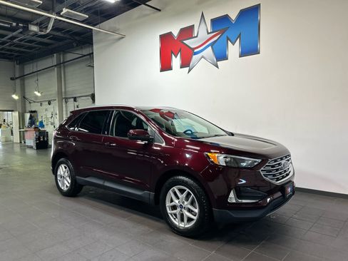 Used 2022 Ford Edge SEL w/ Convenience Package AWD/4WD image 2