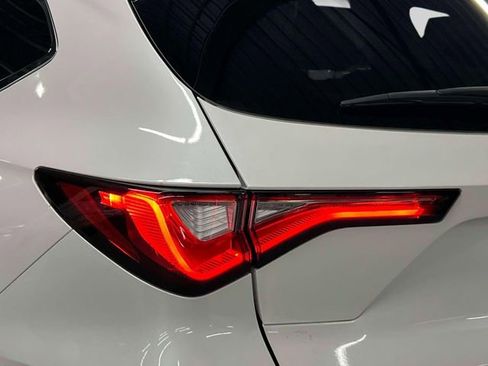 Certified 2023 Acura MDX SH-AWD w/ Technology Package image 7