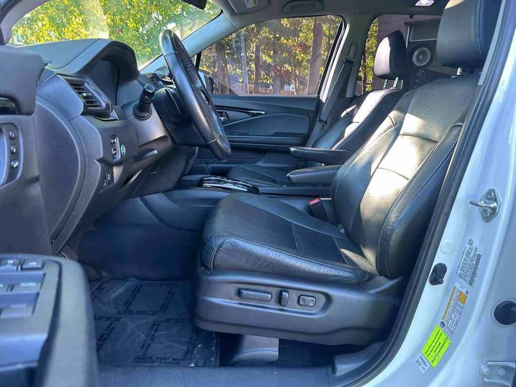 Used 2021 Honda Pilot Elite image 11