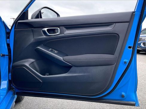 Used 2025 Honda Civic Sport image 11