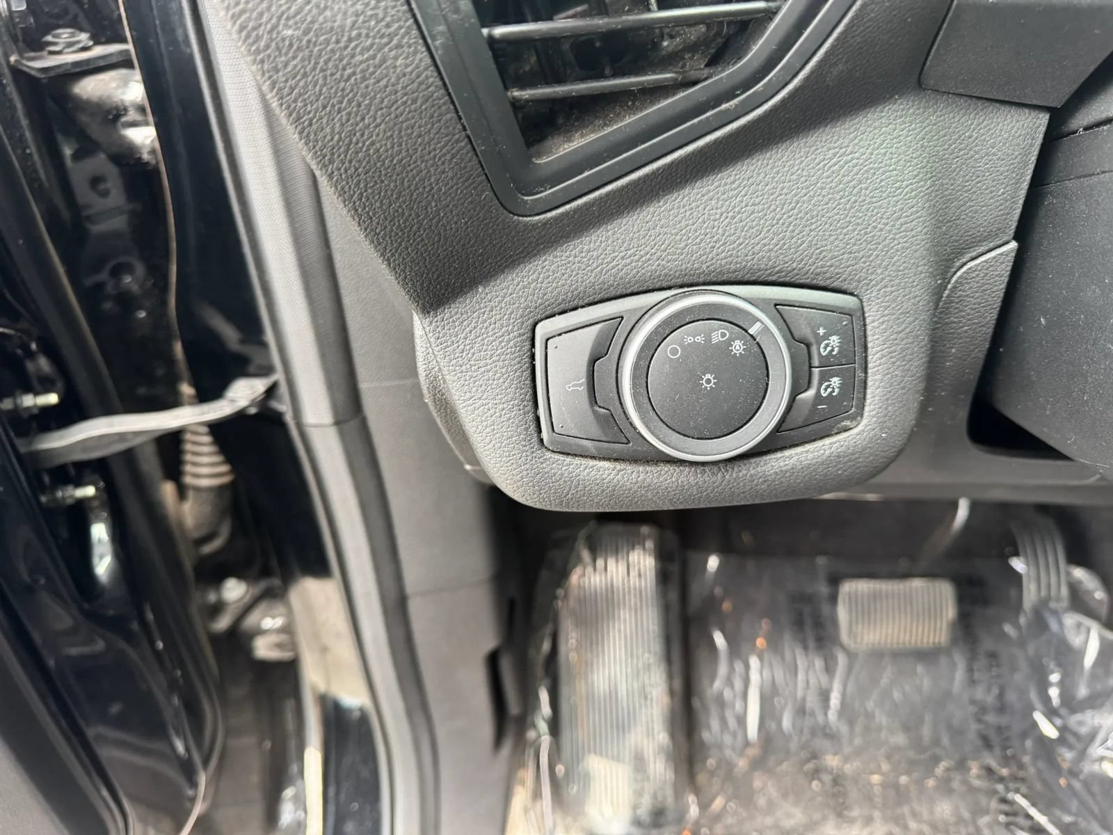 Used 2017 Ford Escape S FWD image 16
