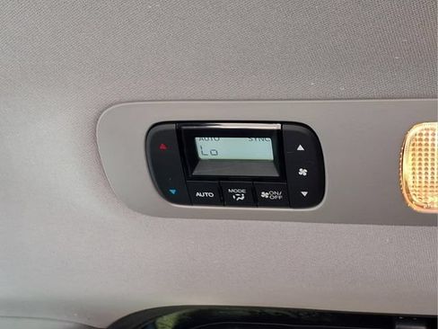 Used 2018 Honda Odyssey Touring image 22