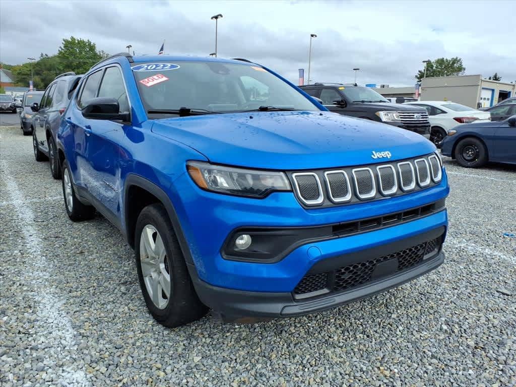 Used 2022 Jeep Compass Latitude AWD/4WD image 13