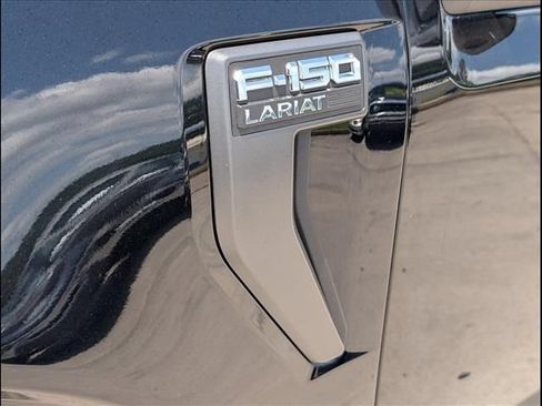 Used 2023 Ford F150 Lariat w/ Equipment Group 502A High AWD/4WD image 17