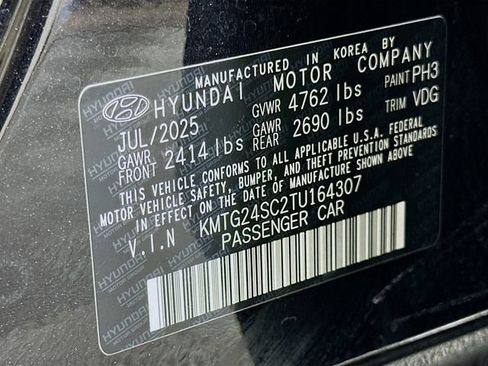 Certified 2026 Genesis G70 2.5T Prestige RWD image 33