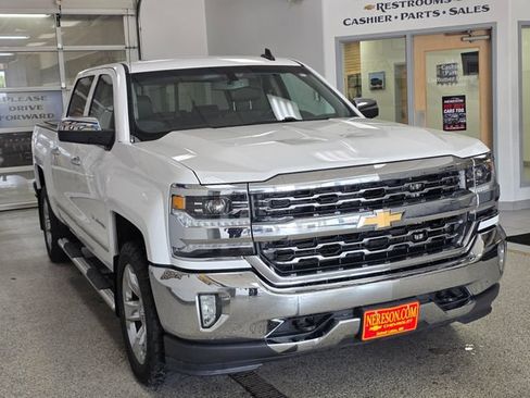 Used 2018 Chevrolet Silverado 1500 LTZ w/ Sport Package AWD/4WD image 3