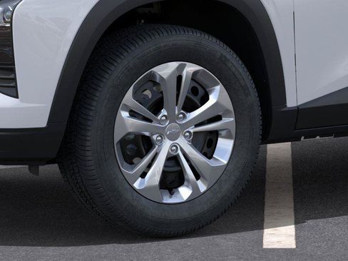 New 2026 Chevrolet Trax LS FWD image 9