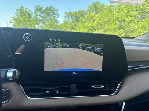 Used 2025 Chevrolet Equinox ACTIV AWD/4WD image 10