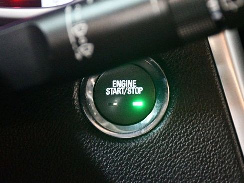 Used 2011 Cadillac SRX Premium image 50