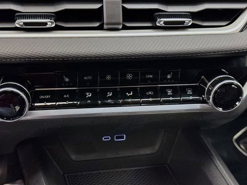 New 2026 Chevrolet Equinox LT image 17